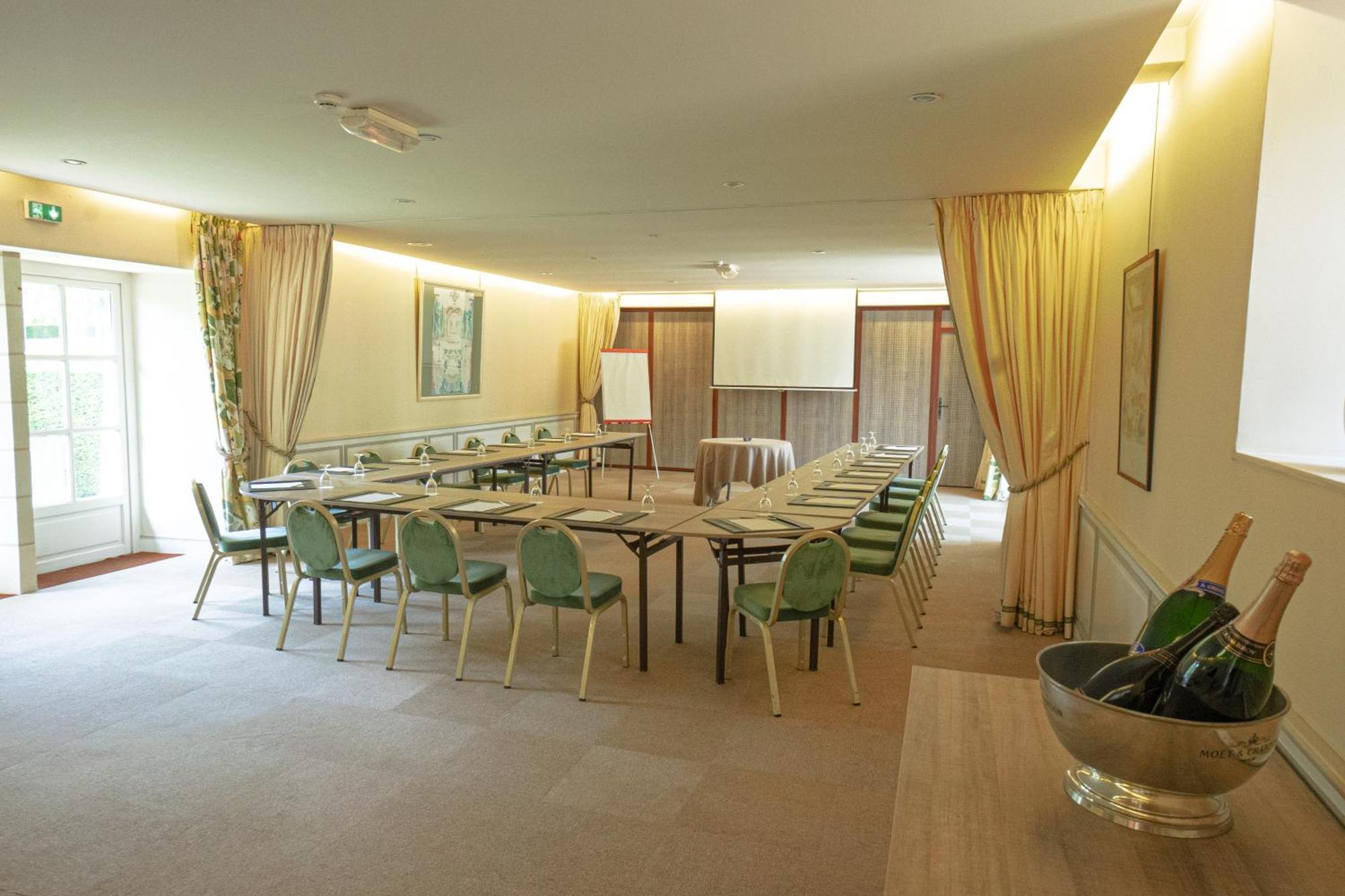 Chateau De Noirieux Briollay Ngoại thất bức ảnh