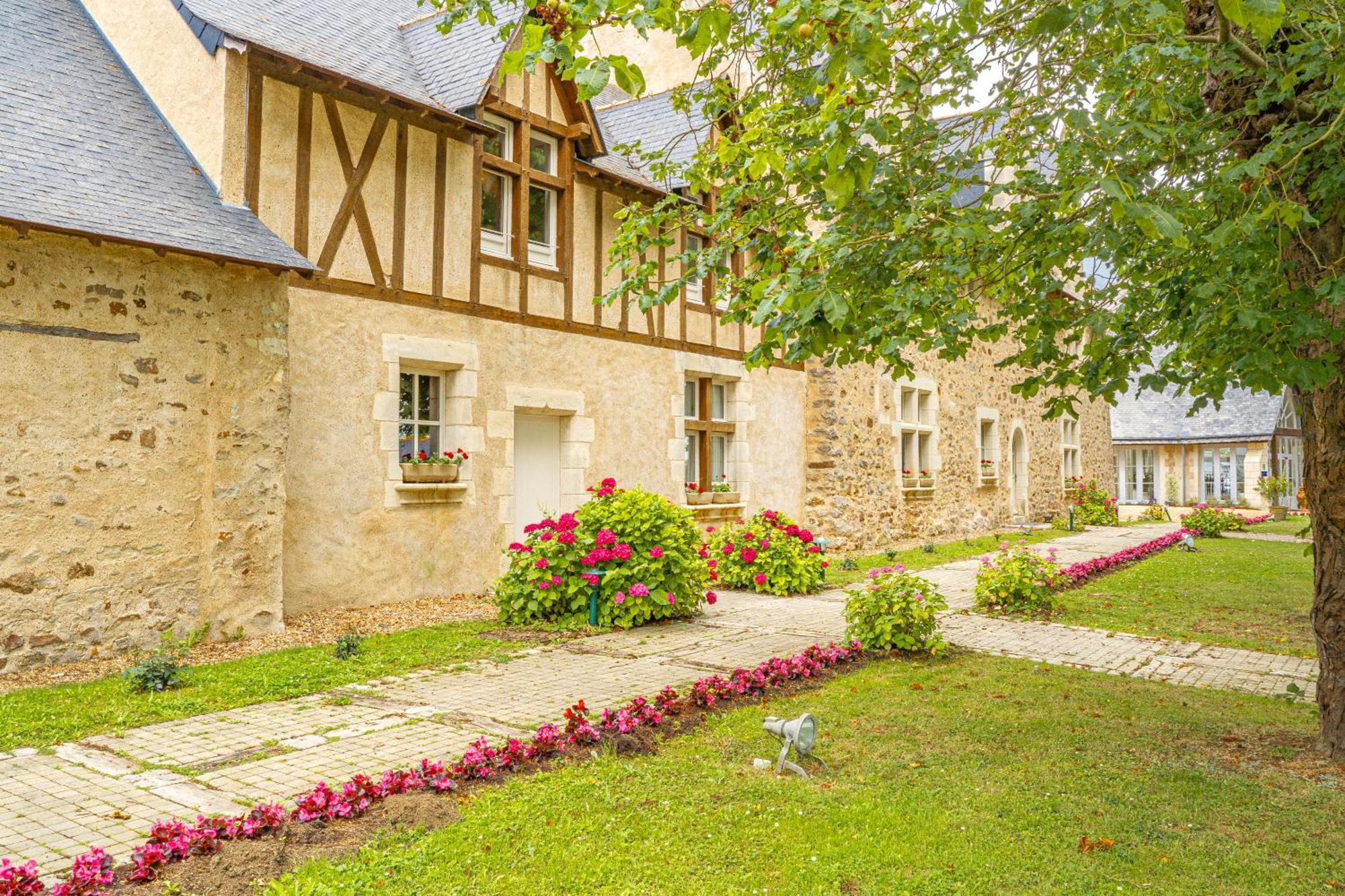 Chateau De Noirieux Briollay Ngoại thất bức ảnh